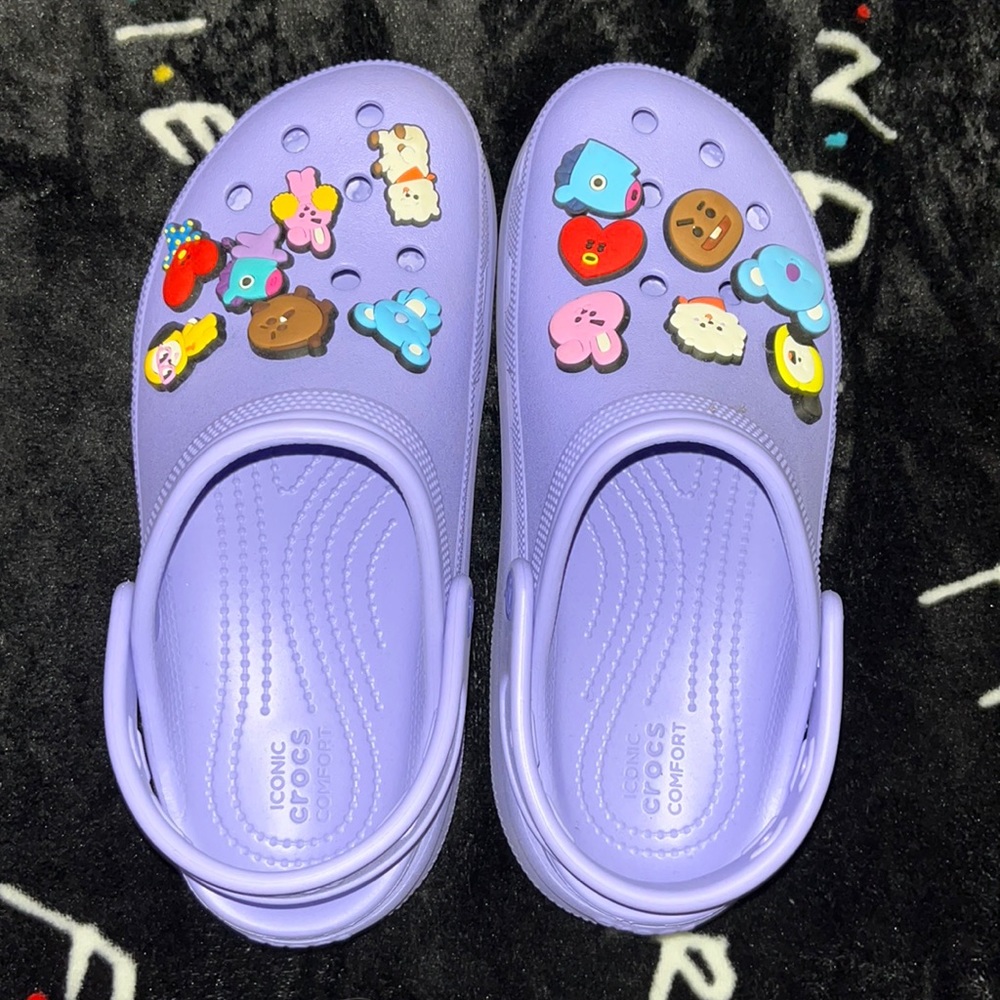 Crocs BTS